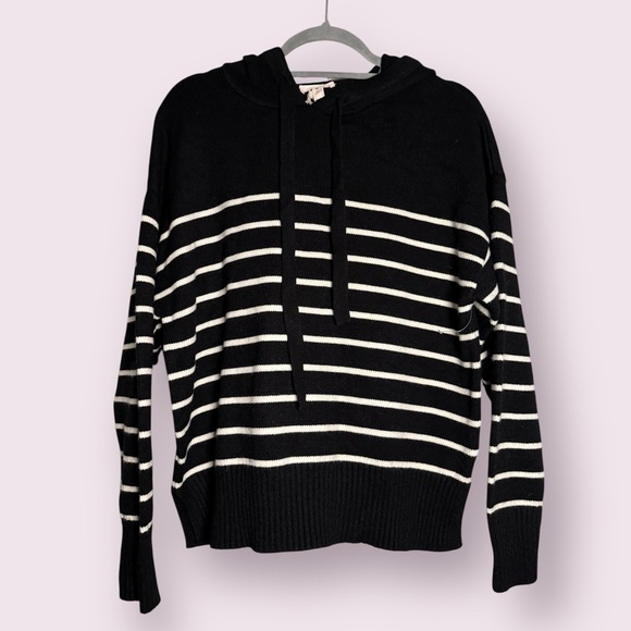 Como Vintage Sweaters - Como Vintage Stripe Hooded Sweater in Jet Black and White Cloud Dancer Size Med